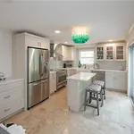 95 Columbus Blvd Siesta Key