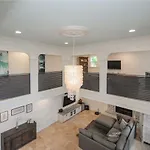 95 Columbus Blvd Siesta Key