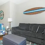 Siesta Cool: Only Minutes Walk To Siesta Beach!