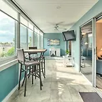 Walk To Beach Resort-Style Siesta Key Condo!