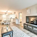 Walk To Beach Resort-Style Siesta Key Condo!