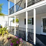 Canal 313 - Right In Siesta Key Village!