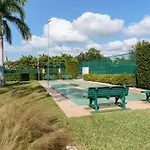 Enjoy Siesta Key Parasdise At Gulf And Bay