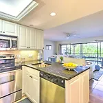 Comfortable Siesta Key Condo With Pool Access!