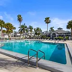 Bayside Pointe