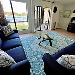 Luxury Waterfront Views - Heated Pool - 1400Sf Duplex - Minutes To The Beach