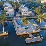 Palm Bay Club Bayside Closest To Gulf