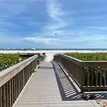 Siesta Key Gulf And Bay Club