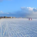 A Few Steps From The Beach With Community Pool