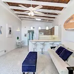 Beachfront Getaway In Siesta Key