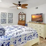 1166 Pd Contemporary Coastal Luxury