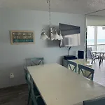 Full Beachfront. Gulf View,Sunsets,Pool,Chairs