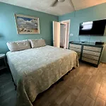 Full Beachfront. Gulf View,Sunsets,Pool,Chairs