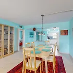 Sweet Beach Retreat