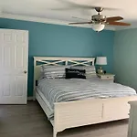 Cozy Family Condo - Newly Renovated On Siesta Key!