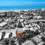 Siesta Key Village, Townhouse, Heated Pool, Beach Walkable
