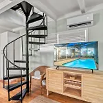 Palm Shade Cottage - 606A