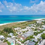 Monarch Villa - 5542 W