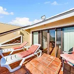 Fanta-Sea | 47 Beach Road