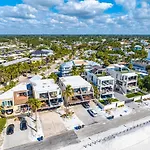 Fanta-Sea | 47 Beach Road