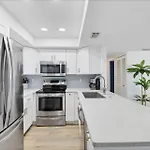 Exclusive 5 Star Condo With Balcony On Siesta Key Sarasota County Condo 1004