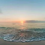 Stroll To Siesta Beach From Serene Condo +