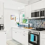 Siesta Key Village And Beach Walkable, Condo, Private Porch