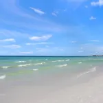 Crystal Sands & Seahorses Beach Villa