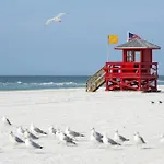 Crystal Sands & Seahorses Beach Villa