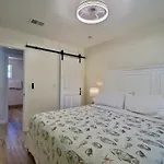 Siesta Heron Suites & Villas