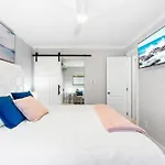 Beach Road Condo, Patio, Siesta Key Village And Beach Walkable