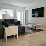 Seahorse Cabana - 1106