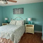 Crescent Arms Condominiums