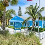 A House On Siesta Beach By Beachside Management