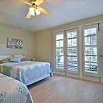 Central - Edgemere 738