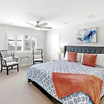 Royal Palm Suite