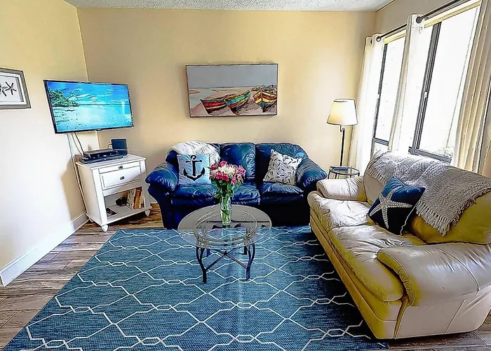 Bay Oaks C Ground Floor
