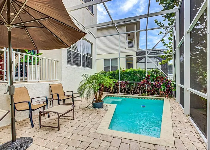 Palm Island Canal Home - 4 Br