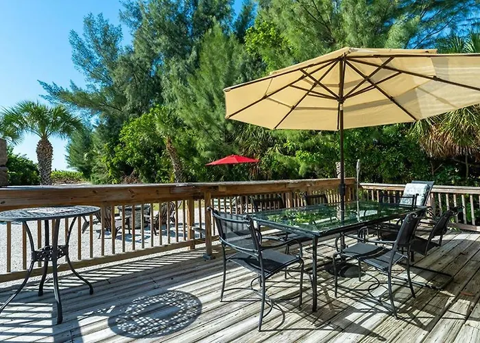 You Can\'T Get Closer To The Beach Than This Beachy 3 Bedroom Condo