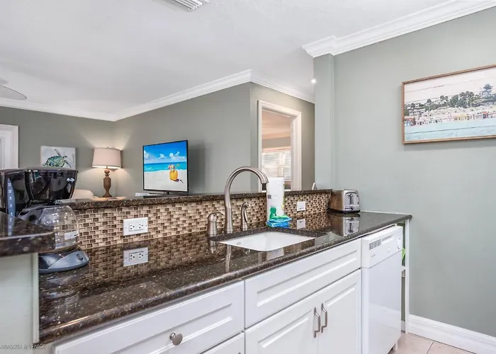 Crystal Sands & Seahorses Beach Villa