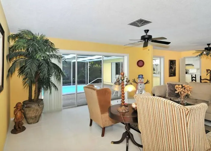 #1Us Siesta Key Beach Pool House
