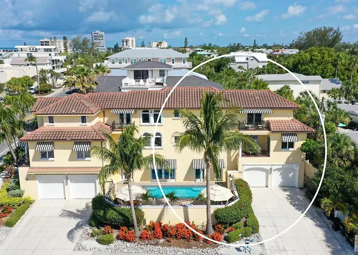 Peacock Villa - 5540 E