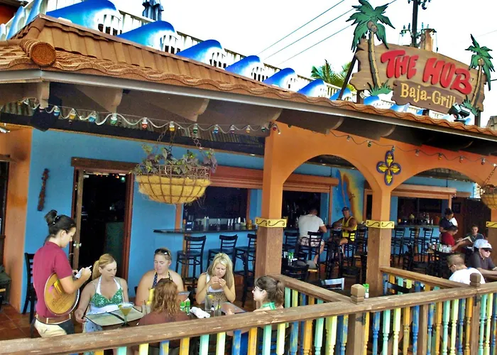 Private Patio, Walk To All, 2Min- Siesta Keys Best Beach, 1Min- Dining & Entertainment Of Village!