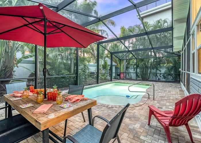 Palm Shade Cottage - 606A
