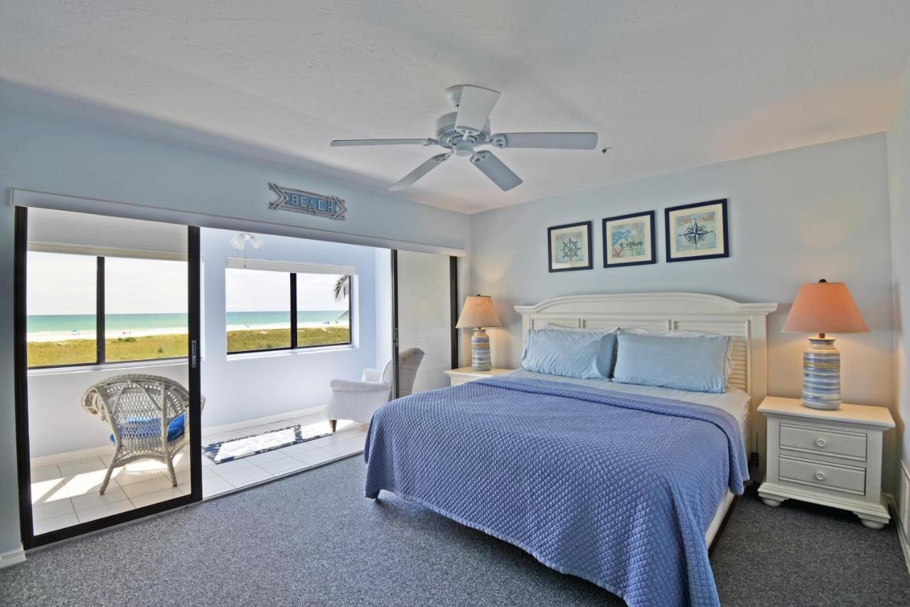 Front And Walking Distance To Village Holiday home *