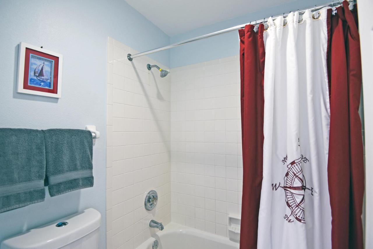 Front And Walking Distance To Village Holiday home *