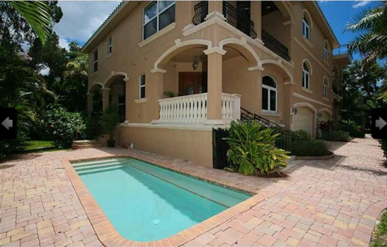 - Miramar 1216 * Siesta Key