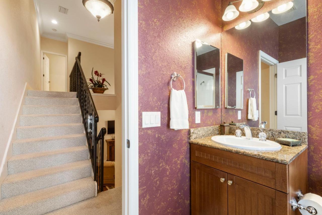 Siesta Avenida Townhome 5208 Siesta Key