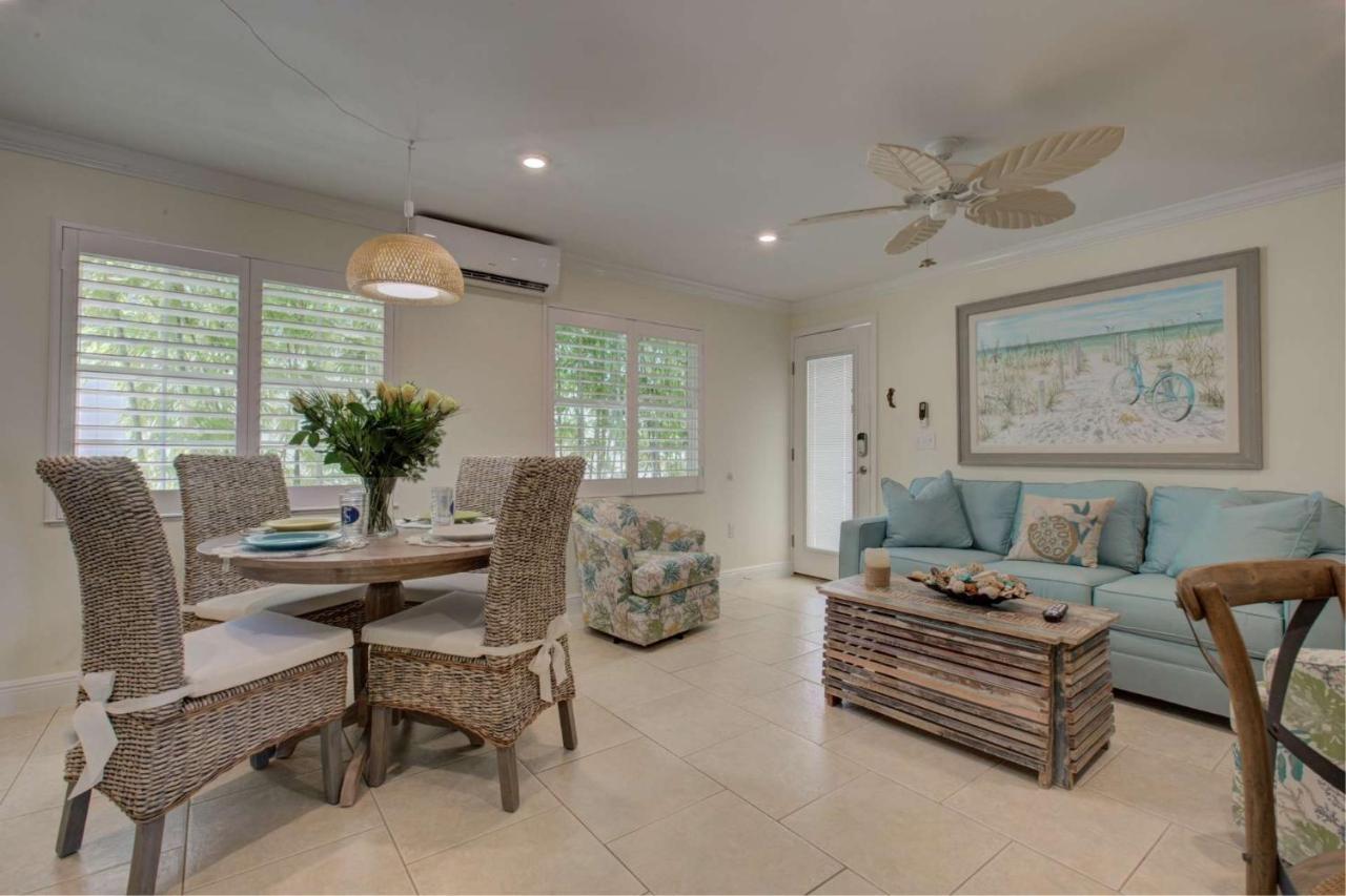 Lulu's Key House Ridley 1/1 Downstairs Holiday home Siesta Key