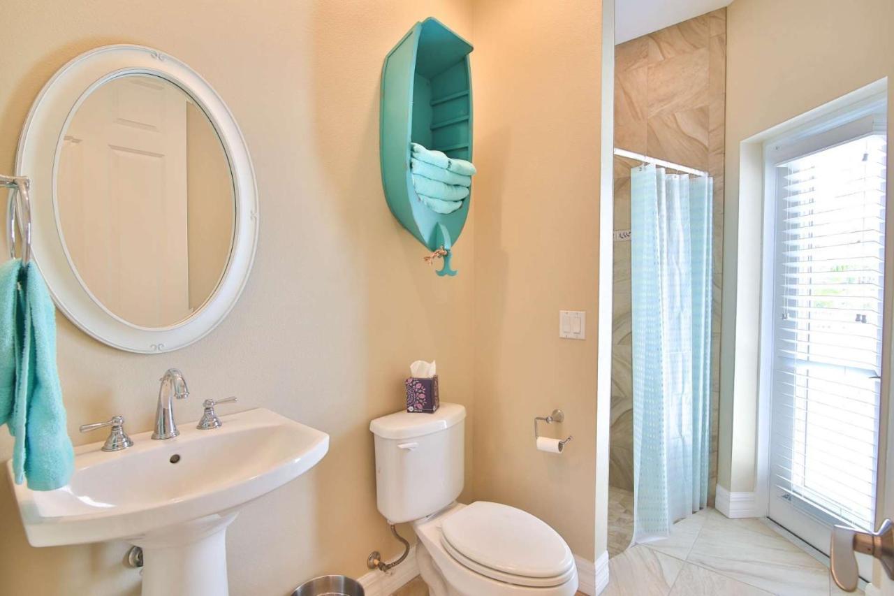 Blue Mermaid On Holiday home Siesta Key